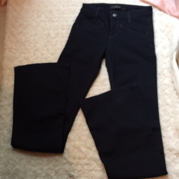 Got some flare?! Joe’s jeans - Picture 2 of 8